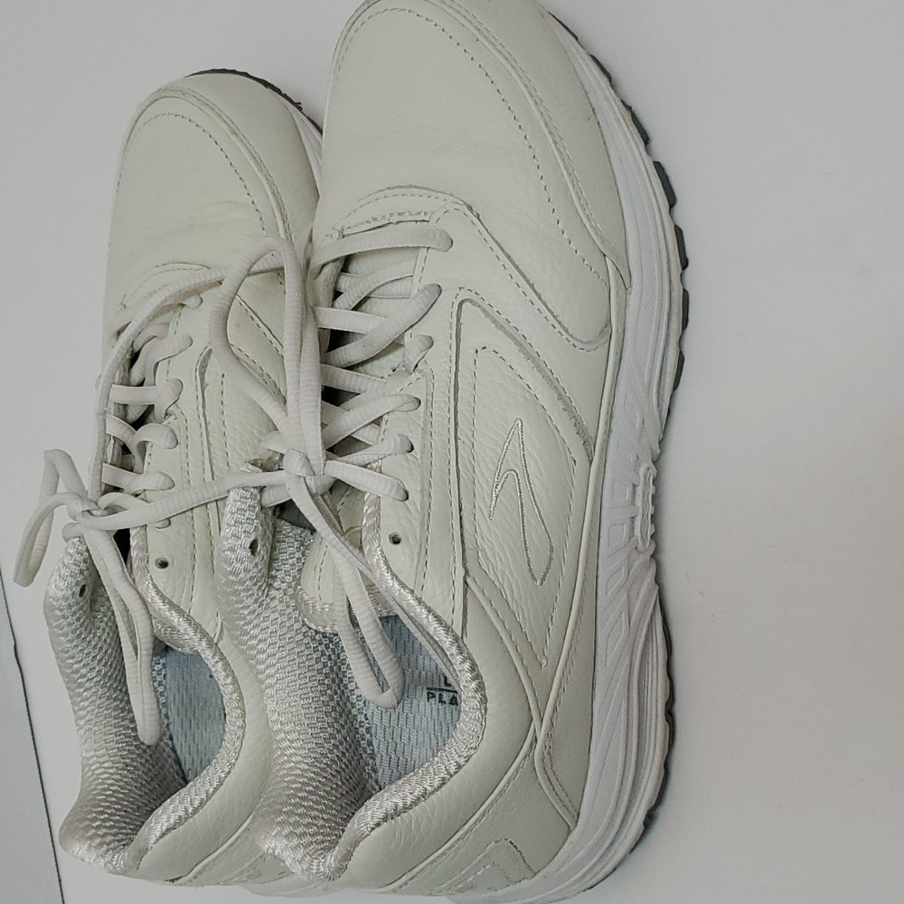 brooks dyad 9 womens